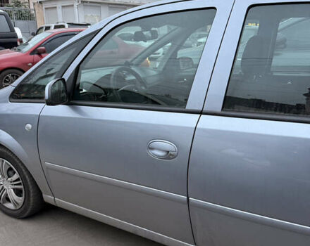 Серый Опель Мерива, объемом двигателя 1.6 л и пробегом 223 тыс. км за 3800 $, фото 7 на Automoto.ua