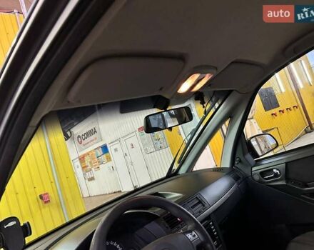 Серый Опель Мерива, объемом двигателя 1.6 л и пробегом 101 тыс. км за 6200 $, фото 23 на Automoto.ua