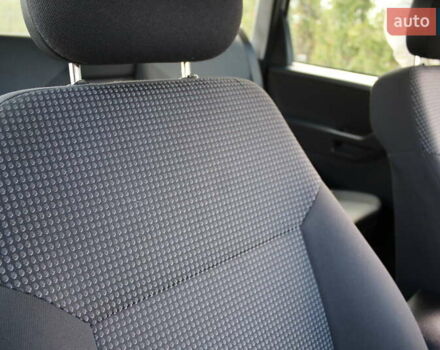 Серый Опель Мерива, объемом двигателя 1.6 л и пробегом 152 тыс. км за 4900 $, фото 9 на Automoto.ua