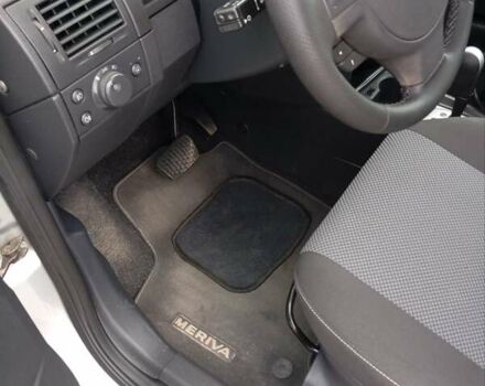 Серый Опель Мерива, объемом двигателя 1.6 л и пробегом 198 тыс. км за 6350 $, фото 40 на Automoto.ua