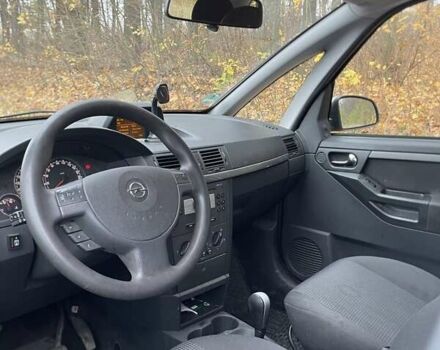 Сірий Опель Меріва, об'ємом двигуна 1.6 л та пробігом 231 тис. км за 5000 $, фото 2 на Automoto.ua