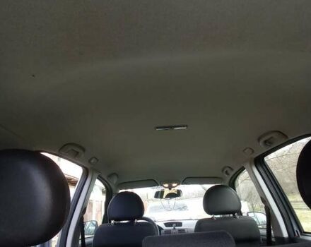 Сірий Опель Меріва, об'ємом двигуна 1.61 л та пробігом 193 тис. км за 4900 $, фото 29 на Automoto.ua