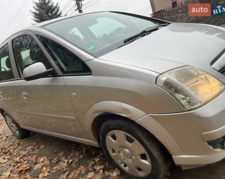 Сірий Опель Меріва, об'ємом двигуна 1.6 л та пробігом 231 тис. км за 5000 $, фото 4 на Automoto.ua