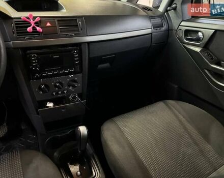 Серый Опель Мерива, объемом двигателя 1.6 л и пробегом 101 тыс. км за 6200 $, фото 22 на Automoto.ua