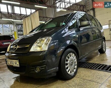 Серый Опель Мерива, объемом двигателя 1.6 л и пробегом 101 тыс. км за 6200 $, фото 3 на Automoto.ua