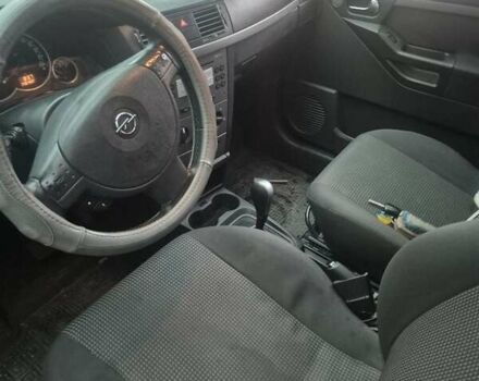 Серый Опель Мерива, объемом двигателя 1.6 л и пробегом 180 тыс. км за 5964 $, фото 4 на Automoto.ua