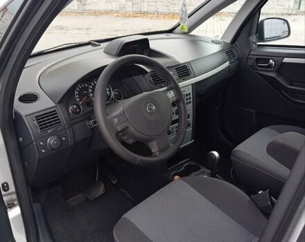 Серый Опель Мерива, объемом двигателя 1.6 л и пробегом 198 тыс. км за 6350 $, фото 43 на Automoto.ua