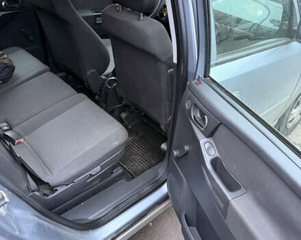 Серый Опель Мерива, объемом двигателя 1.6 л и пробегом 223 тыс. км за 3800 $, фото 11 на Automoto.ua