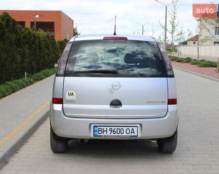 Серый Опель Мерива, объемом двигателя 1.6 л и пробегом 152 тыс. км за 4900 $, фото 4 на Automoto.ua