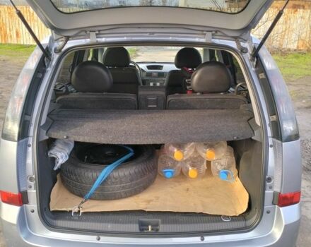 Сірий Опель Меріва, об'ємом двигуна 1.6 л та пробігом 230 тис. км за 4700 $, фото 7 на Automoto.ua