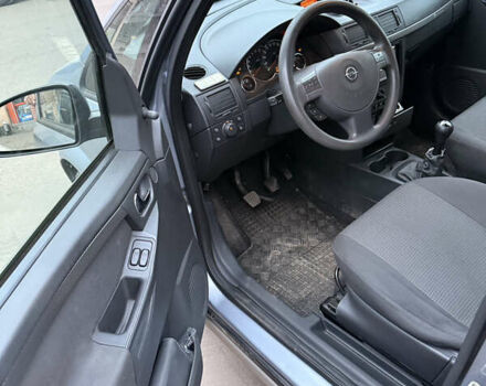 Серый Опель Мерива, объемом двигателя 1.6 л и пробегом 223 тыс. км за 3800 $, фото 13 на Automoto.ua