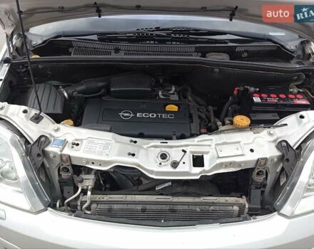 Серый Опель Мерива, объемом двигателя 1.6 л и пробегом 198 тыс. км за 6350 $, фото 20 на Automoto.ua