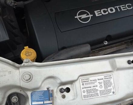 Серый Опель Мерива, объемом двигателя 1.6 л и пробегом 198 тыс. км за 6350 $, фото 17 на Automoto.ua