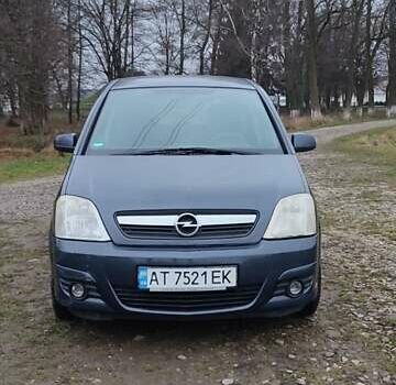 Сірий Опель Меріва, об'ємом двигуна 1.4 л та пробігом 220 тис. км за 3800 $, фото 1 на Automoto.ua