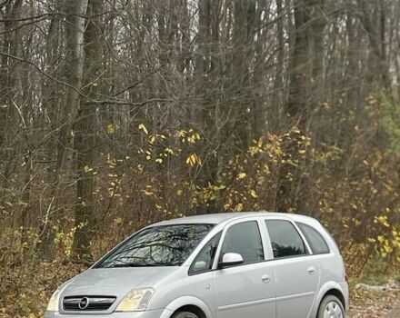 Сірий Опель Меріва, об'ємом двигуна 1.6 л та пробігом 231 тис. км за 5000 $, фото 1 на Automoto.ua