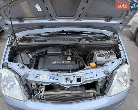 Серый Опель Мерива, объемом двигателя 1.6 л и пробегом 223 тыс. км за 3800 $, фото 15 на Automoto.ua