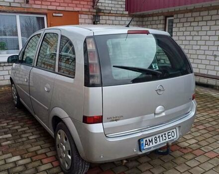 Серый Опель Мерива, объемом двигателя 1.6 л и пробегом 131 тыс. км за 4000 $, фото 2 на Automoto.ua