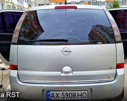 Серый Опель Мерива, объемом двигателя 1.6 л и пробегом 183 тыс. км за 3600 $, фото 4 на Automoto.ua