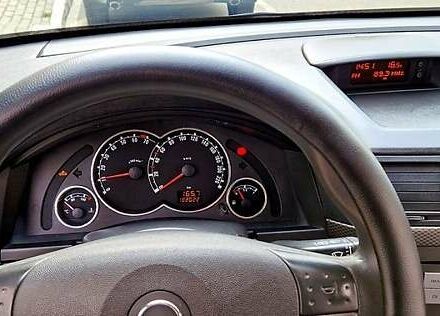 Серый Опель Мерива, объемом двигателя 1.6 л и пробегом 183 тыс. км за 3600 $, фото 11 на Automoto.ua