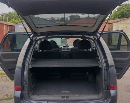 Сірий Опель Меріва, об'ємом двигуна 1.7 л та пробігом 255 тис. км за 3700 $, фото 5 на Automoto.ua