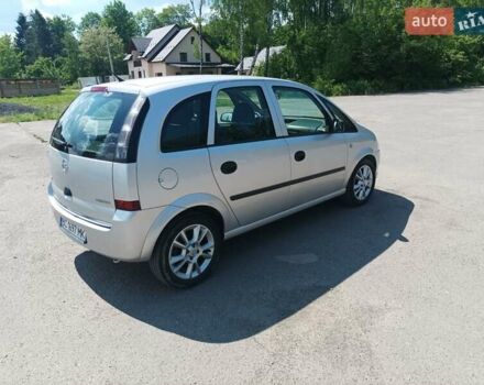 Серый Опель Мерива, объемом двигателя 1.4 л и пробегом 165 тыс. км за 5000 $, фото 3 на Automoto.ua