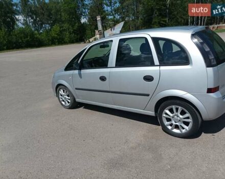 Серый Опель Мерива, объемом двигателя 1.4 л и пробегом 165 тыс. км за 5000 $, фото 1 на Automoto.ua