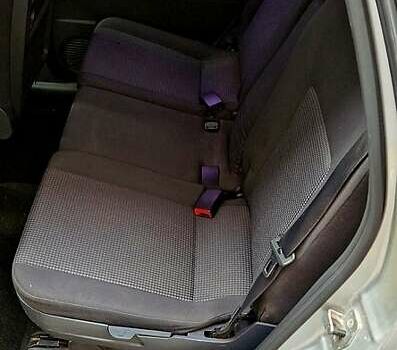 Серый Опель Мерива, объемом двигателя 1.6 л и пробегом 183 тыс. км за 3600 $, фото 7 на Automoto.ua