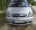 Серый Опель Мерива, объемом двигателя 1.2 л и пробегом 270 тыс. км за 3300 $, фото 1 на Automoto.ua
