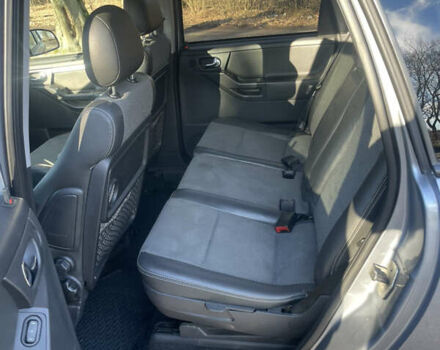 Сірий Опель Меріва, об'ємом двигуна 1.69 л та пробігом 217 тис. км за 4700 $, фото 8 на Automoto.ua