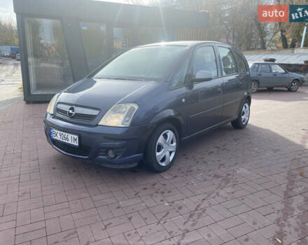 Серый Опель Мерива, объемом двигателя 1.36 л и пробегом 196 тыс. км за 2899 $, фото 4 на Automoto.ua