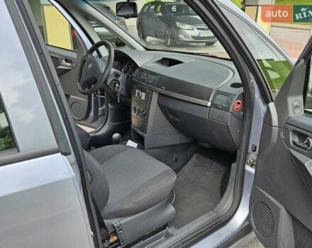 Серый Опель Мерива, объемом двигателя 1.6 л и пробегом 209 тыс. км за 3999 $, фото 23 на Automoto.ua