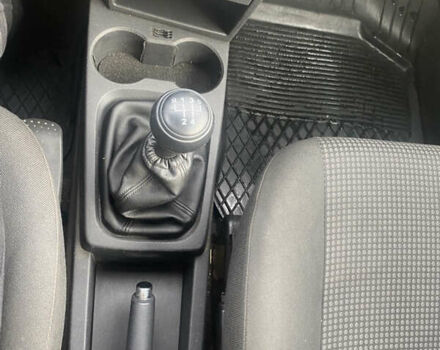 Серый Опель Мерива, объемом двигателя 1.36 л и пробегом 196 тыс. км за 2899 $, фото 20 на Automoto.ua