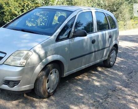 Серый Опель Мерива, объемом двигателя 1.69 л и пробегом 210 тыс. км за 4800 $, фото 2 на Automoto.ua