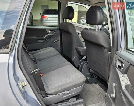 Серый Опель Мерива, объемом двигателя 1.6 л и пробегом 209 тыс. км за 3999 $, фото 24 на Automoto.ua