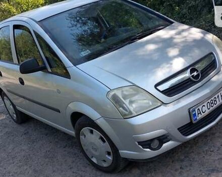 Серый Опель Мерива, объемом двигателя 1.69 л и пробегом 210 тыс. км за 4800 $, фото 1 на Automoto.ua