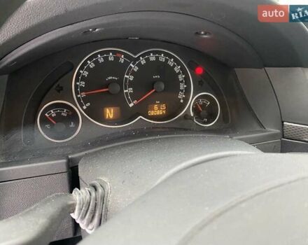 Серый Опель Мерива, объемом двигателя 1.6 л и пробегом 81 тыс. км за 5700 $, фото 5 на Automoto.ua