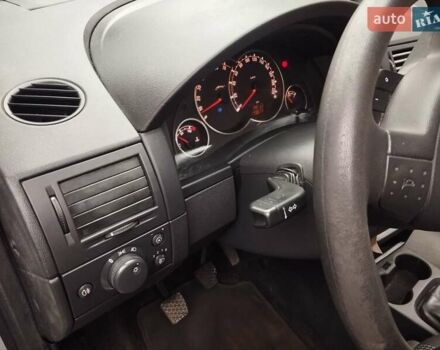 Сірий Опель Меріва, об'ємом двигуна 1.4 л та пробігом 173 тис. км за 5100 $, фото 19 на Automoto.ua
