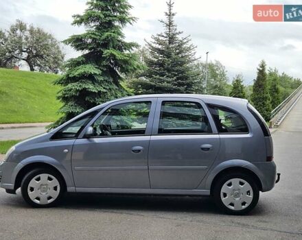 Серый Опель Мерива, объемом двигателя 1.6 л и пробегом 209 тыс. км за 3999 $, фото 10 на Automoto.ua