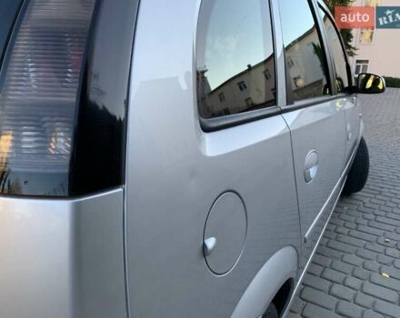 Сірий Опель Меріва, об'ємом двигуна 1.6 л та пробігом 270 тис. км за 5100 $, фото 16 на Automoto.ua