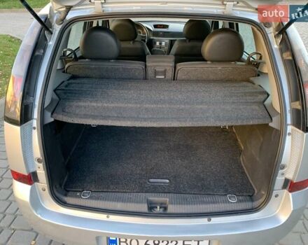 Сірий Опель Меріва, об'ємом двигуна 1.6 л та пробігом 270 тис. км за 5100 $, фото 33 на Automoto.ua