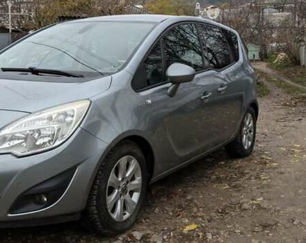 Серый Опель Мерива, объемом двигателя 1.3 л и пробегом 220 тыс. км за 5500 $, фото 5 на Automoto.ua