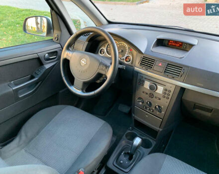 Серый Опель Мерива, объемом двигателя 1.6 л и пробегом 270 тыс. км за 4999 $, фото 36 на Automoto.ua