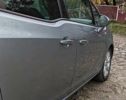 Серый Опель Мерива, объемом двигателя 1.3 л и пробегом 220 тыс. км за 5500 $, фото 15 на Automoto.ua