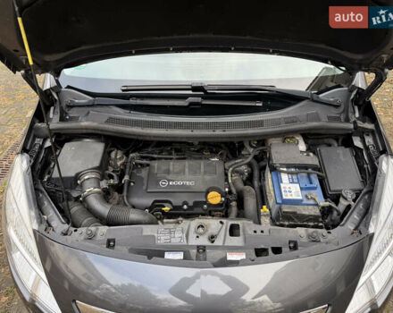 Серый Опель Мерива, объемом двигателя 1.36 л и пробегом 244 тыс. км за 5900 $, фото 9 на Automoto.ua