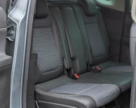 Серый Опель Мерива, объемом двигателя 1.3 л и пробегом 220 тыс. км за 5500 $, фото 20 на Automoto.ua