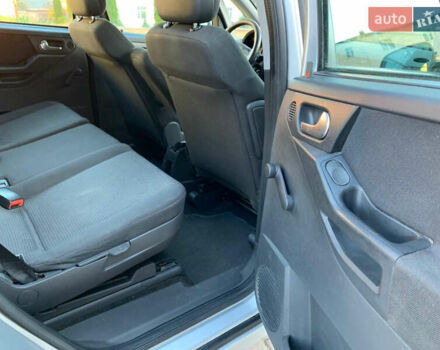 Серый Опель Мерива, объемом двигателя 1.6 л и пробегом 270 тыс. км за 4999 $, фото 40 на Automoto.ua