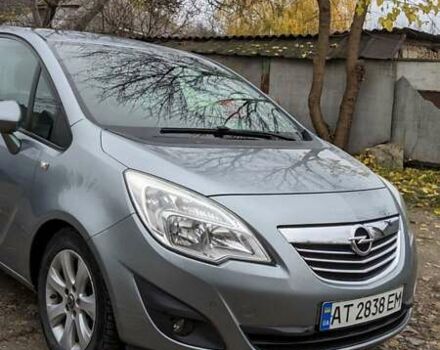 Серый Опель Мерива, объемом двигателя 1.3 л и пробегом 220 тыс. км за 5500 $, фото 2 на Automoto.ua