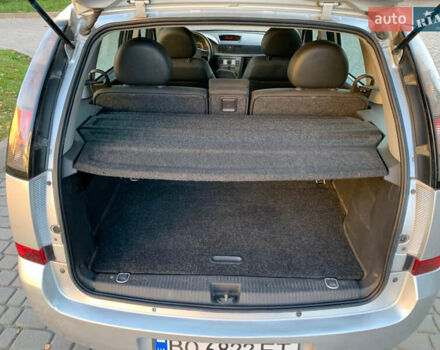 Серый Опель Мерива, объемом двигателя 1.6 л и пробегом 270 тыс. км за 4999 $, фото 38 на Automoto.ua