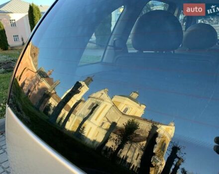 Сірий Опель Меріва, об'ємом двигуна 1.6 л та пробігом 270 тис. км за 5100 $, фото 15 на Automoto.ua