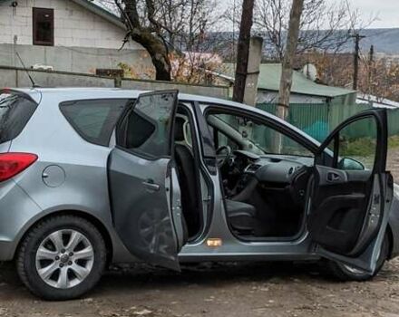 Серый Опель Мерива, объемом двигателя 1.3 л и пробегом 220 тыс. км за 5500 $, фото 22 на Automoto.ua